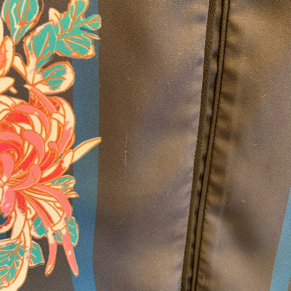ModCloth top - Picture 2 of 3